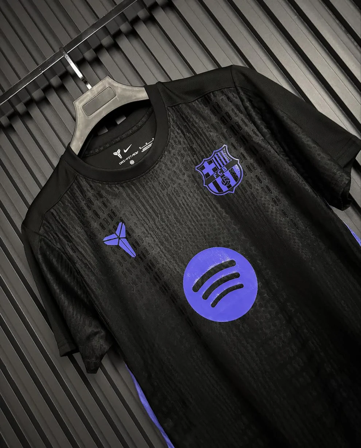 FC Barcelona Kobe Bryant pre match jersey in black with purple accents and logo details