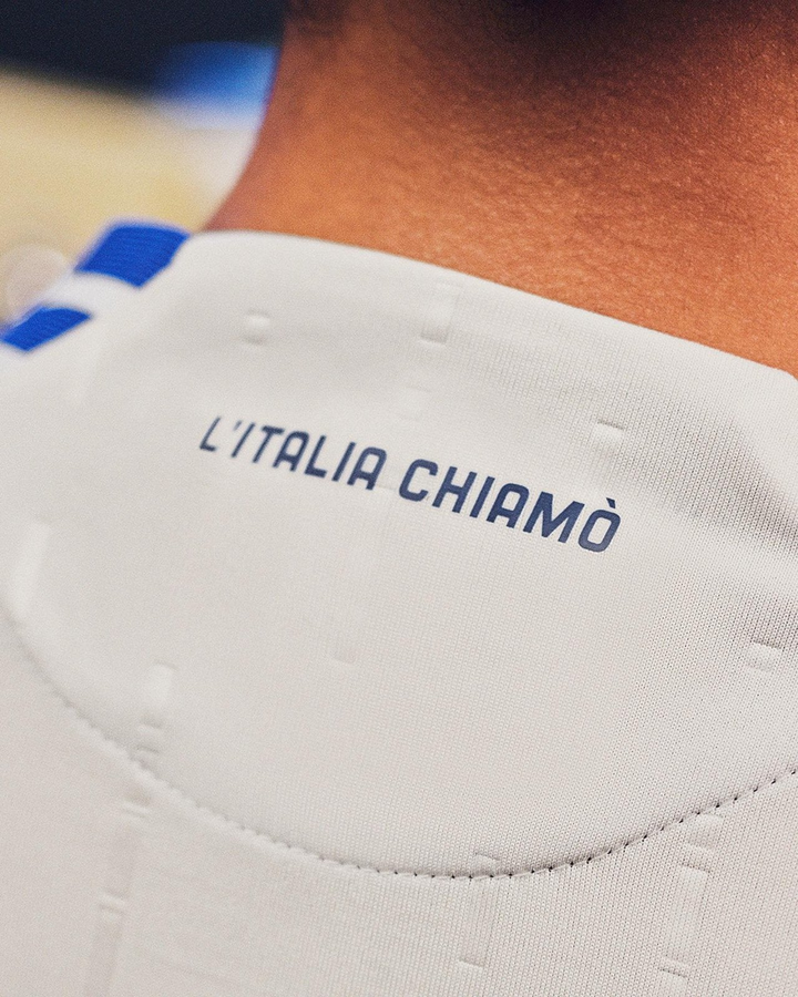 Close-up of the back design of the Italy away jersey 2024 featuring the text 